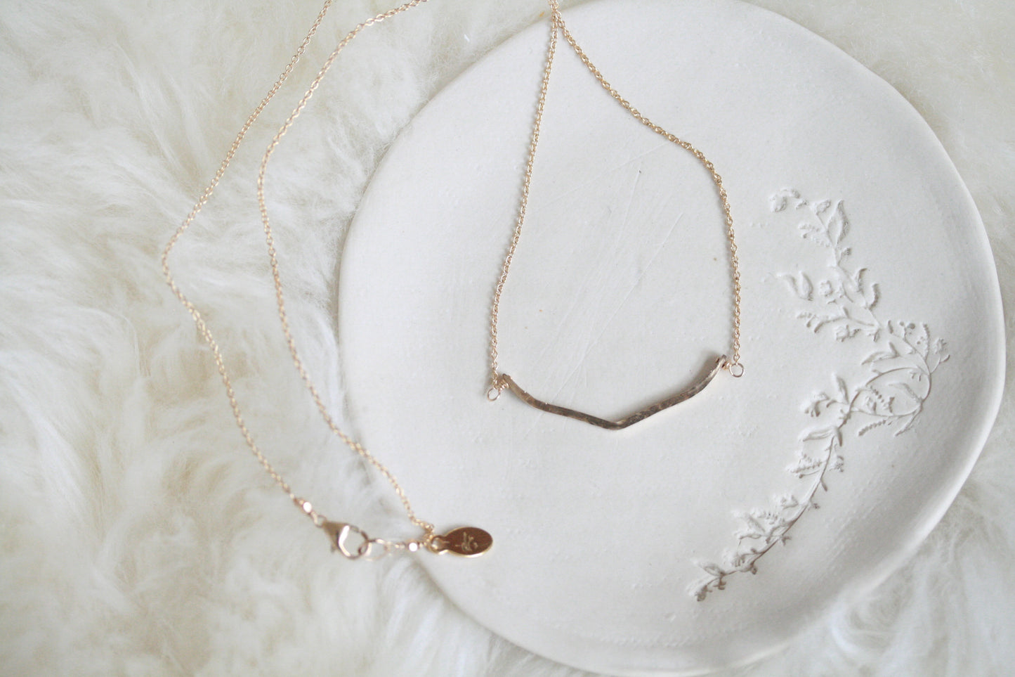 Essor Necklace