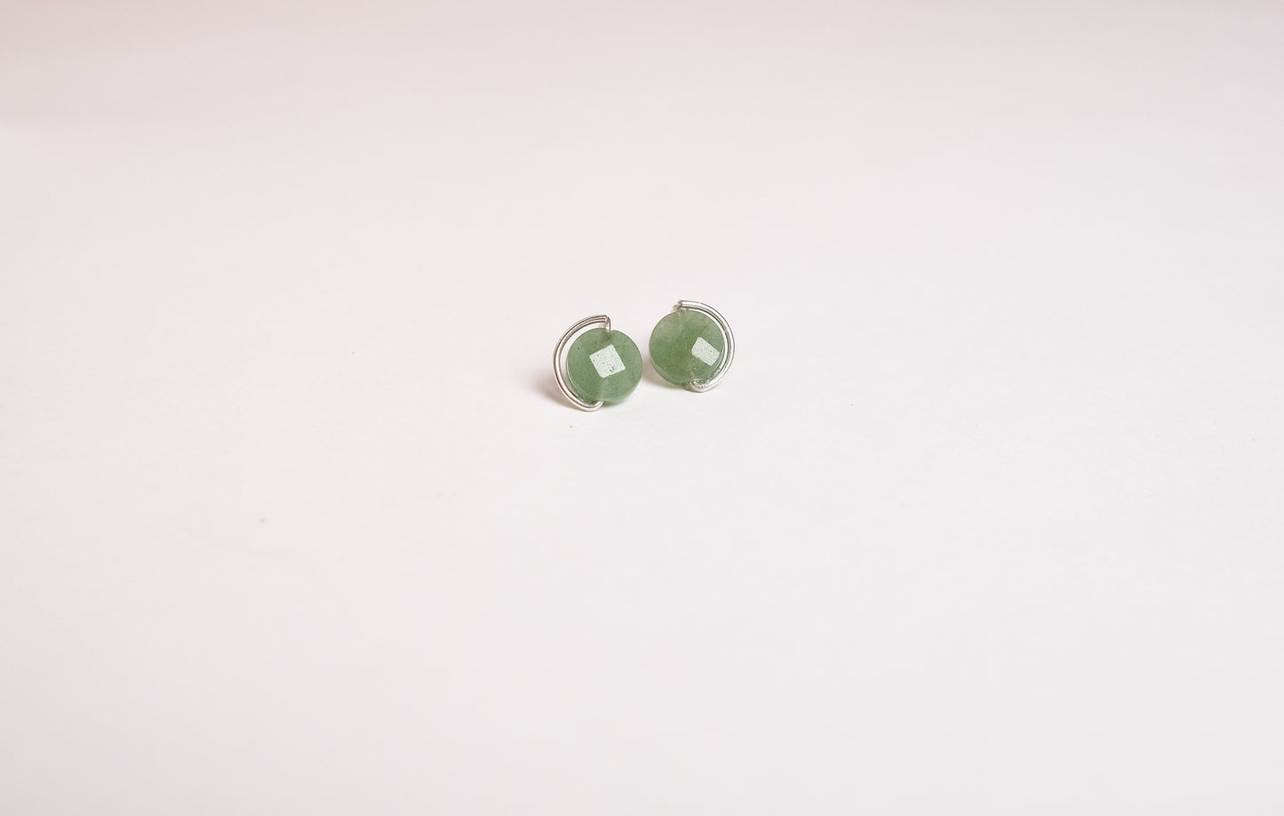 Wren ii Studs