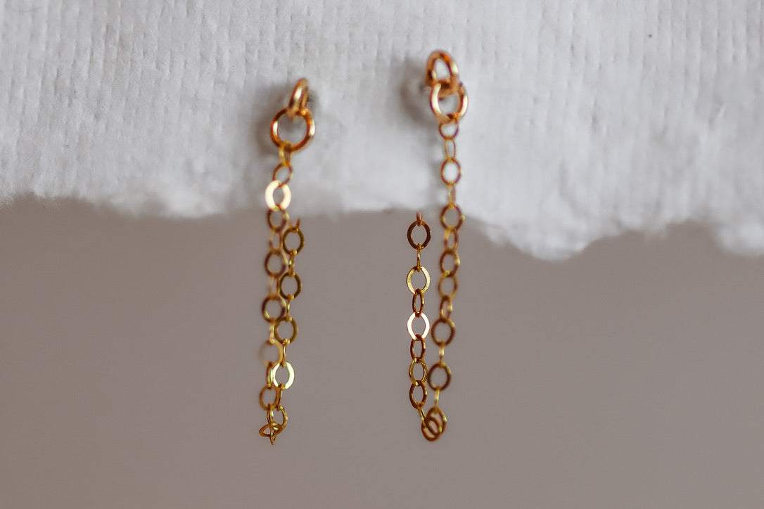 Delicate Dangle Earring