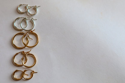 Latchback Hoops