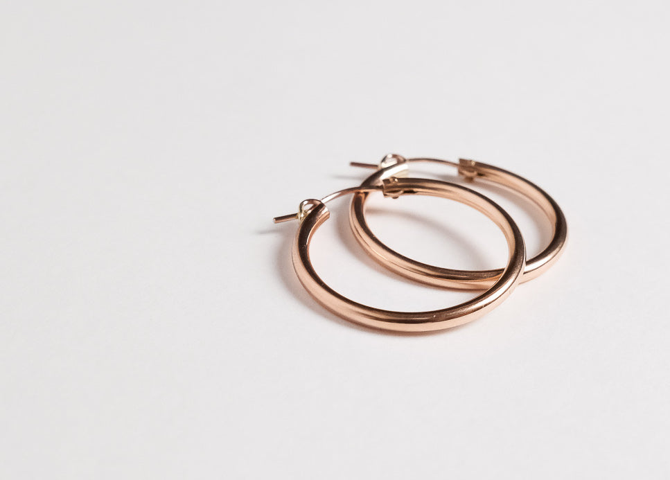 Latchback Hoops