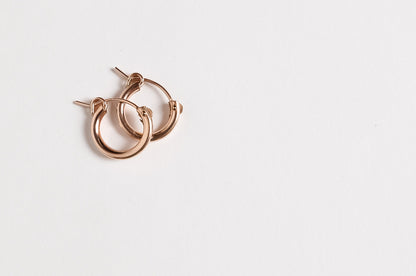 Latchback Hoops